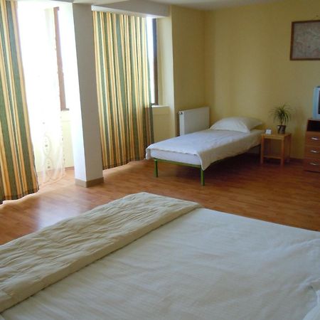 Belegania Villa Oarja Cameră foto